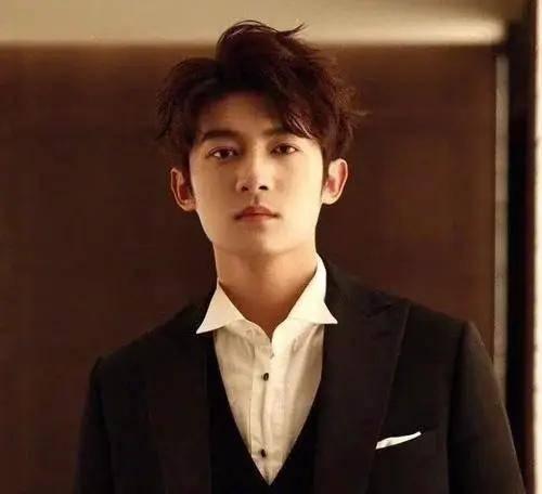 爆料娱乐圈姚琛小说,姚琛的爆红之路